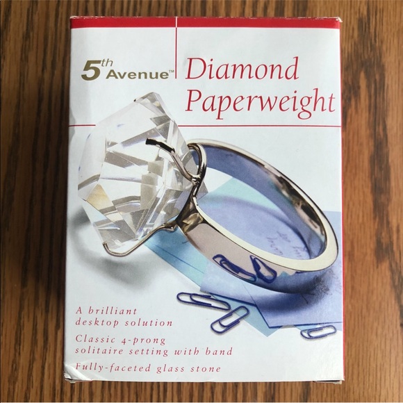NIB 💍 Desk Paperweight - Diamond Ring (Glass) - Picture 10 of 15